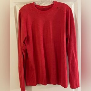Lululemon men’s metal vent long sleeve, size medium
